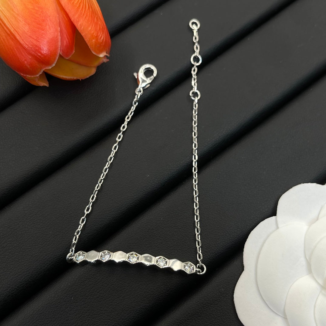 Chaumet graduated crystal chain bracelet in Silver Tone, detail view 8