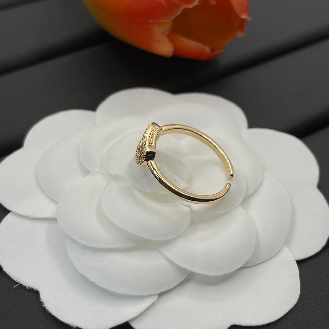 Messika Slim Open Link ring in Rose Gold Tone, detail view 11