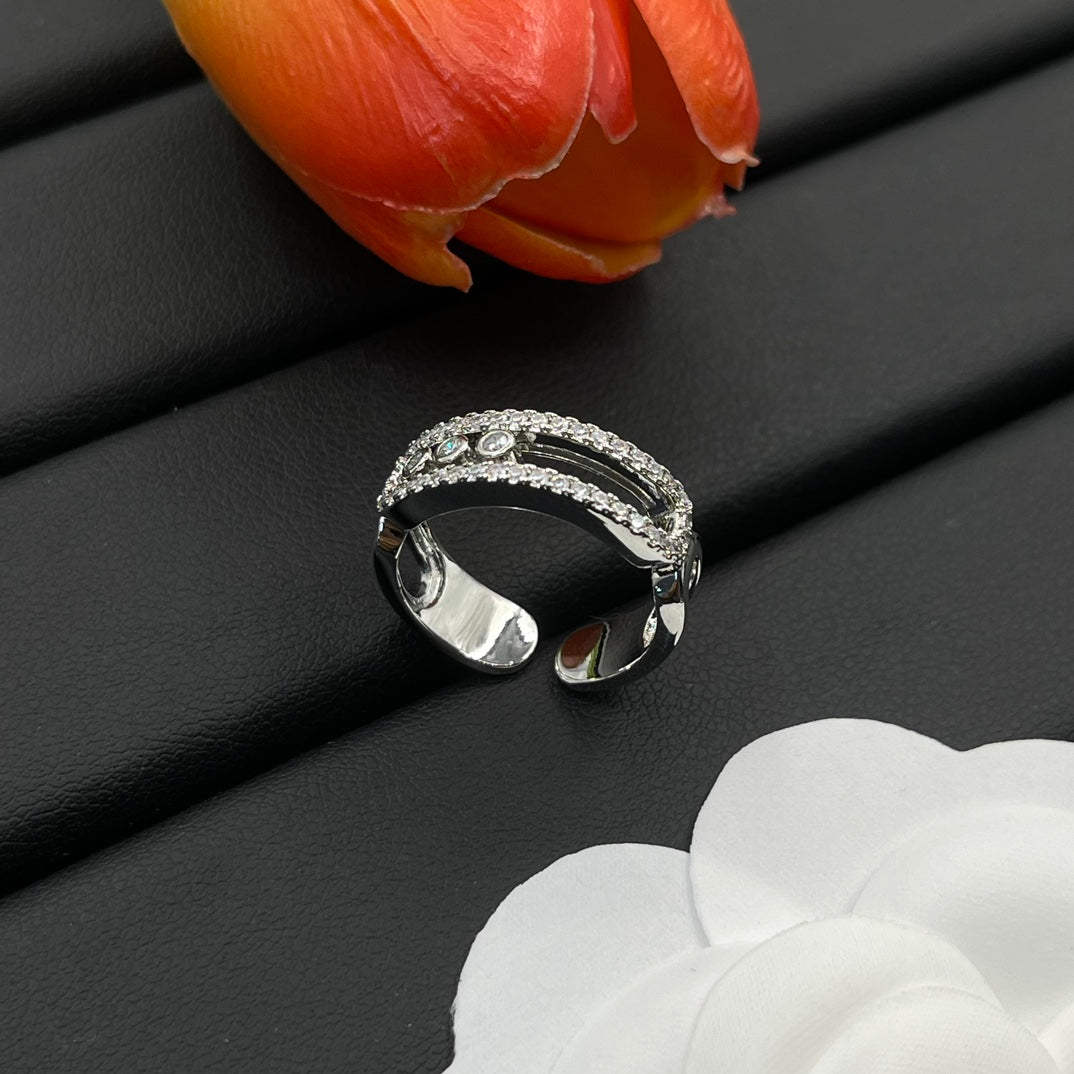 Messika Wide Open Link ring in Silver Tone, detail view 17