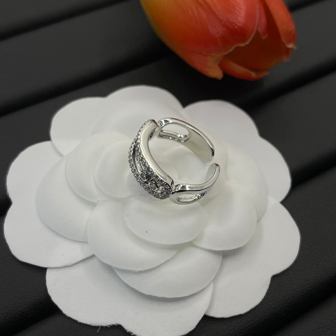 Messika Wide Open Link ring in Silver Tone, detail view 18