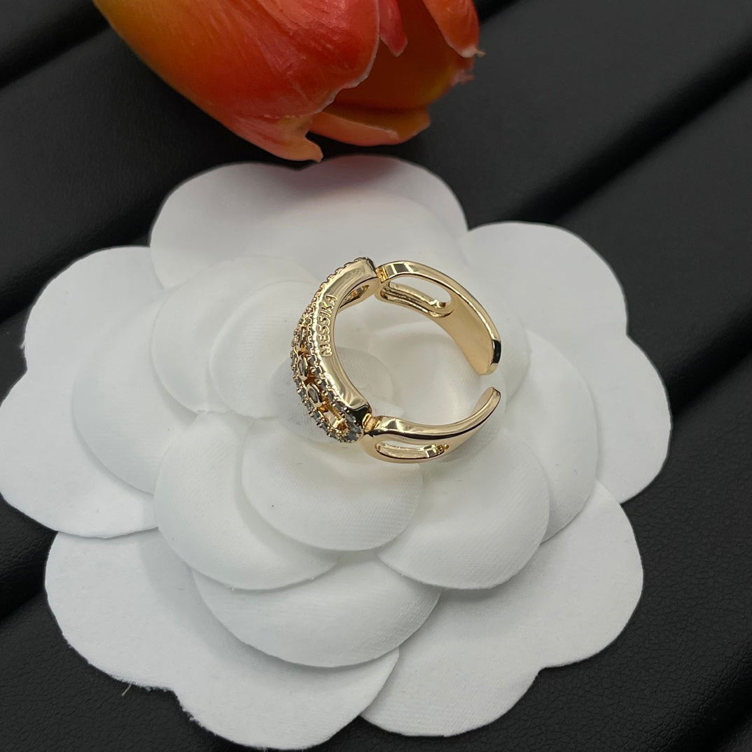 Messika Wide Open Link ring in Rose Gold Tone, detail view 13