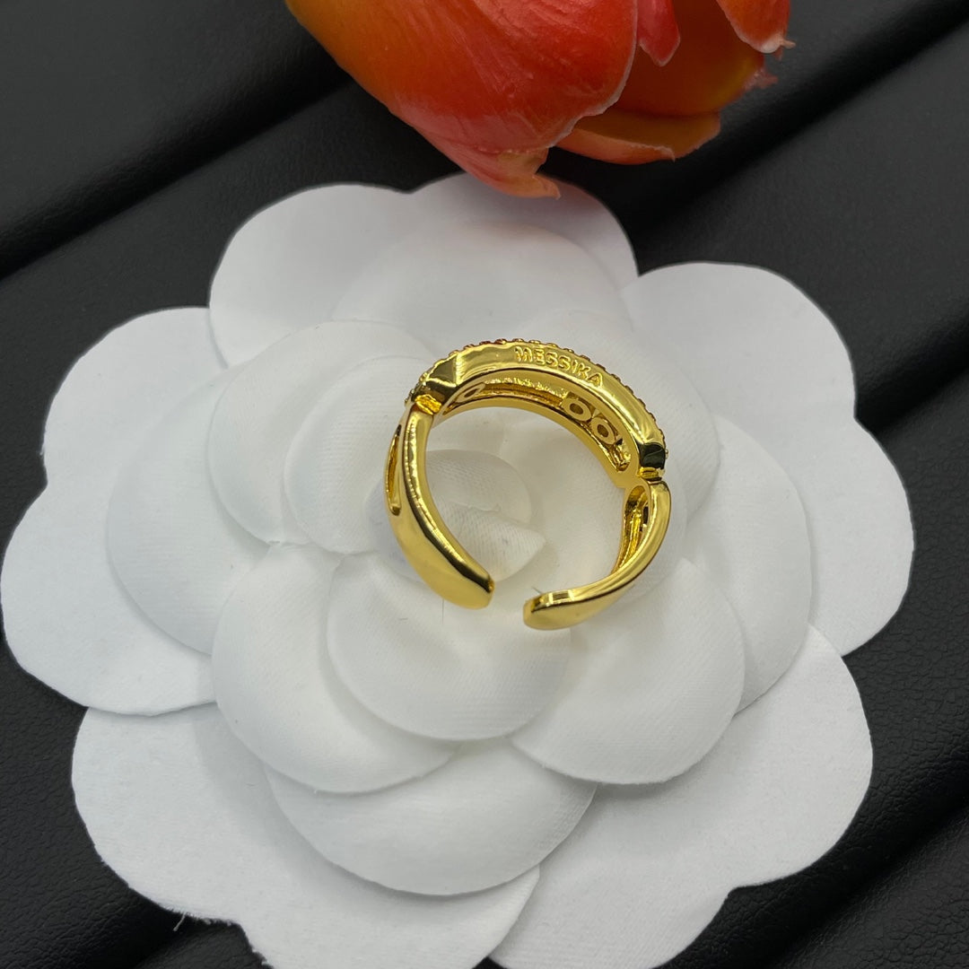 Messika Wide Open Link ring in Gold Tone, detail view 6