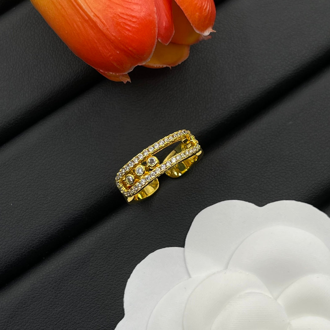 Messika Wide Open Link ring in Gold Tone, detail view 2