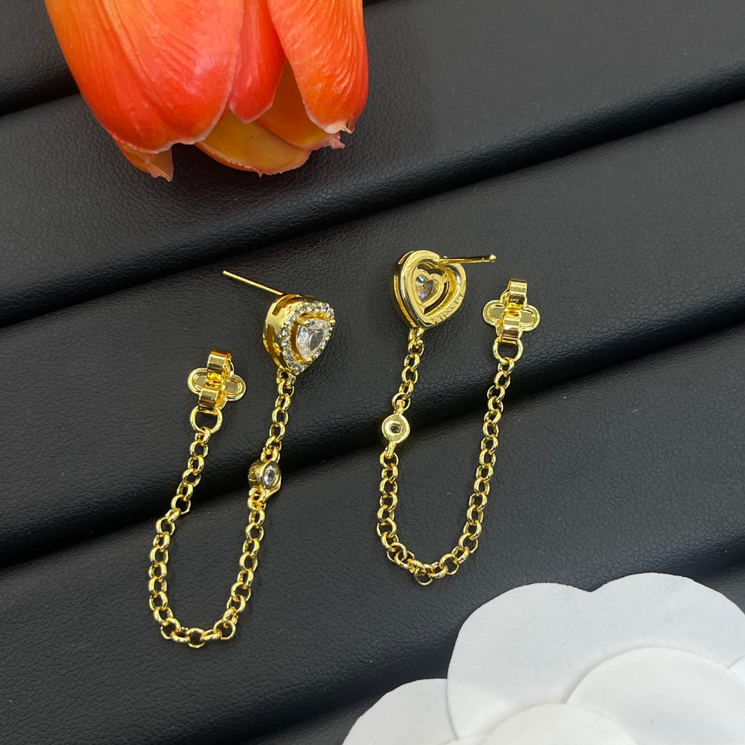 Messika Heart Chain Drop earrings in Gold Tone, detail view 5