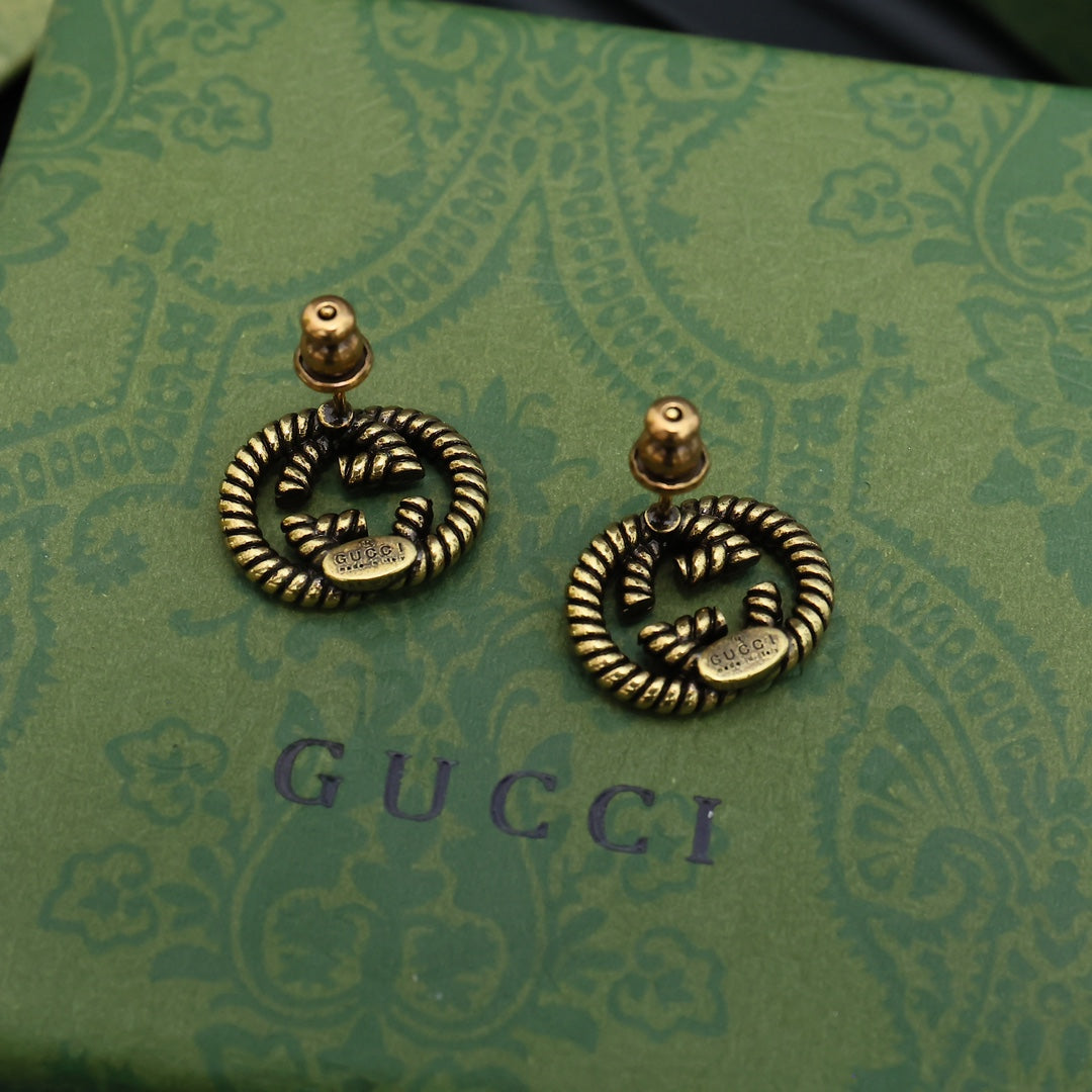 Gucci Vintage-Inspired Stud Earrings - image 4