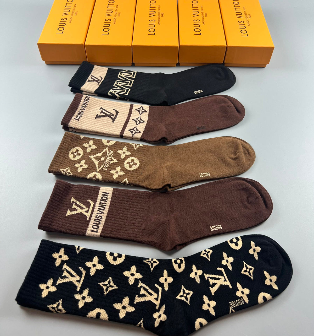 Louis Vuitton Black Cream Brown Large Motifs Crew Socks, image 9