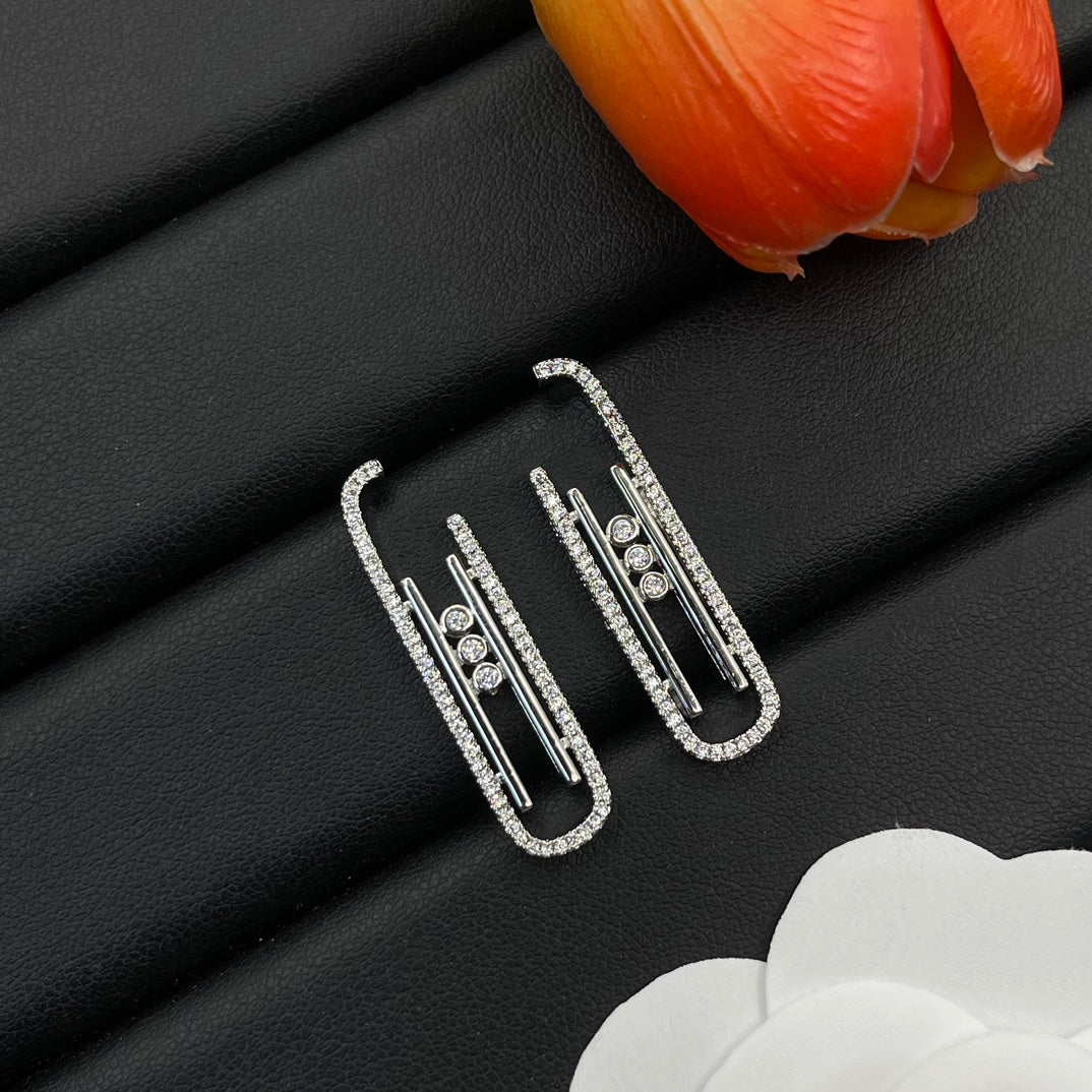 Messika Long Link Drop earrings in Silver Tone, detail view 15