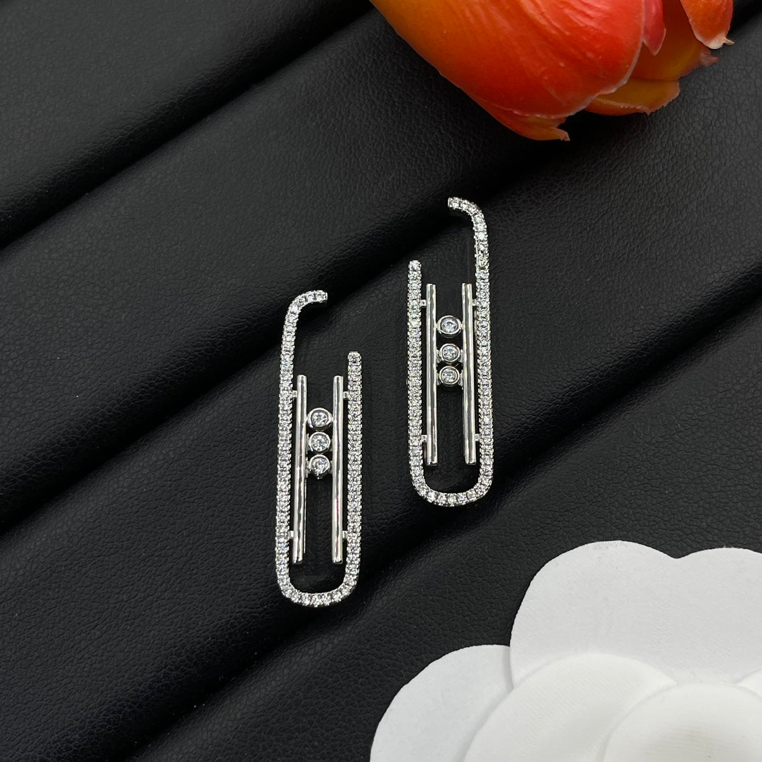 Messika Long Link Drop earrings in Silver Tone, detail view 16