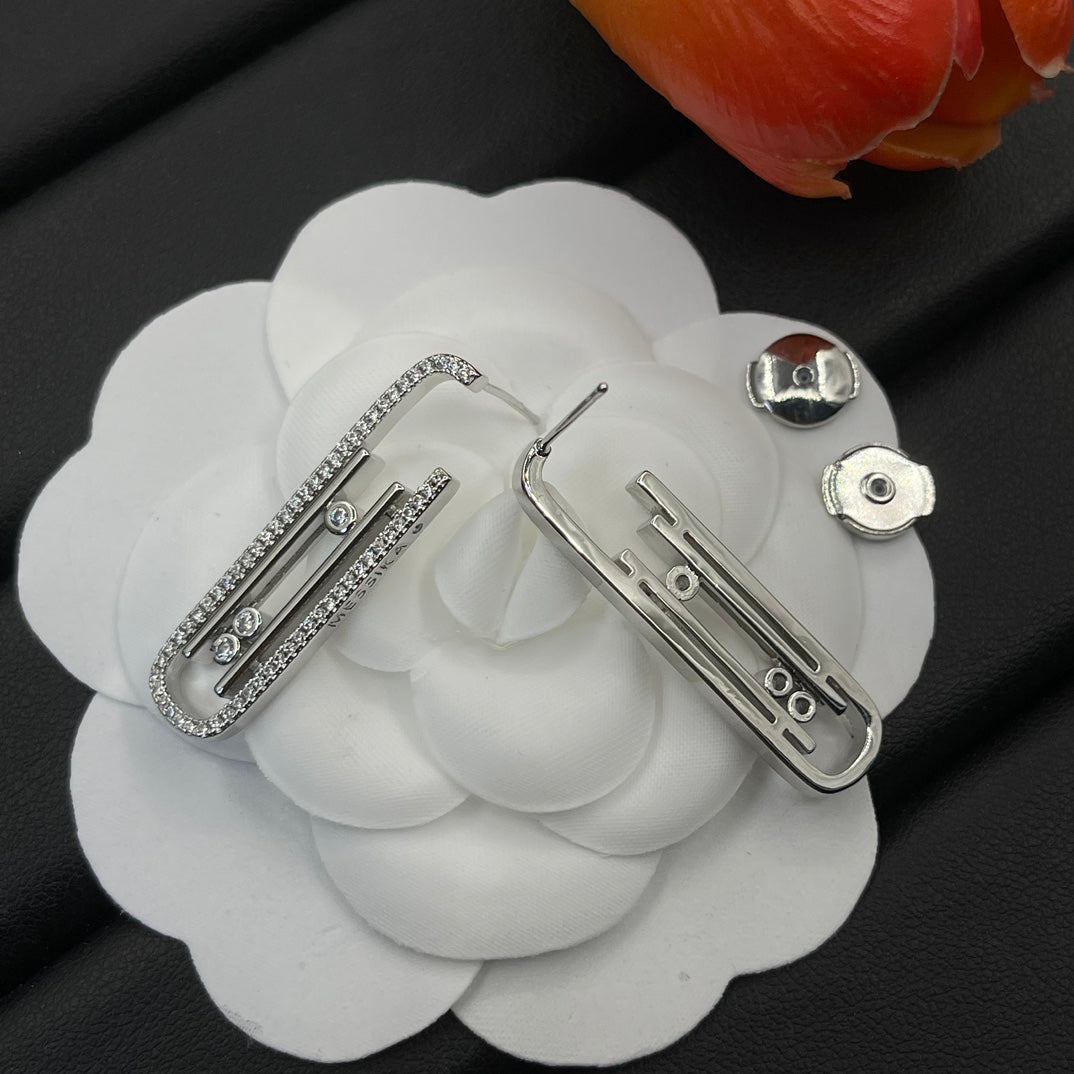 Messika Long Link Drop earrings in Silver Tone, detail view 18
