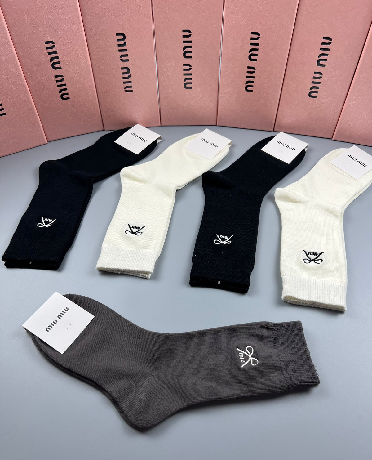 Miu Miu Neutral Grey Cream Small Floral Motifs Crew Socks, image 5