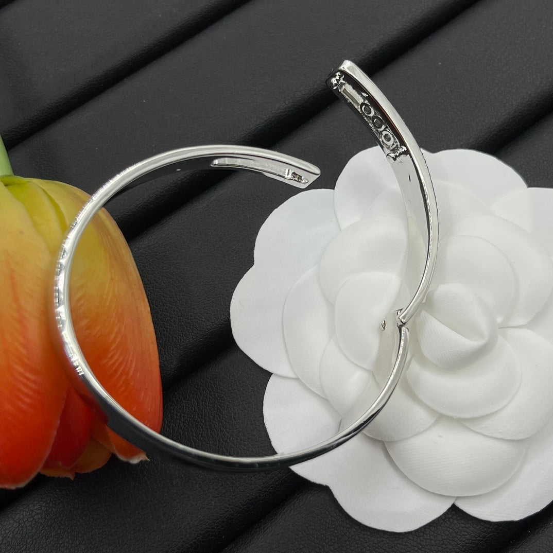 Messika Pavé Bar bracelet in Silver Tone, detail view 18