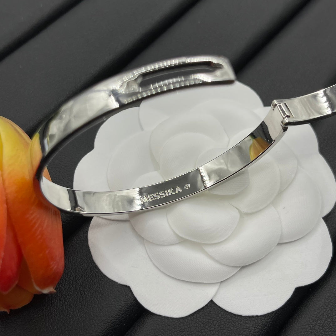 Messika Pavé Bar bracelet in Silver Tone, detail view 19