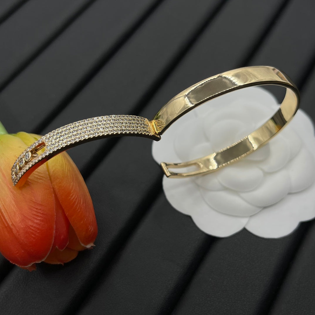 Messika Pavé Bar bracelet in Rose Gold Tone, detail view 5
