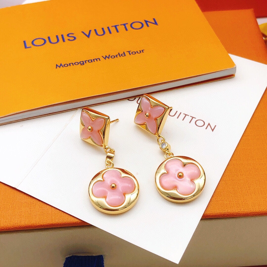 Louis Vuitton Floral Tassel Pink Stud Earrings - image 4