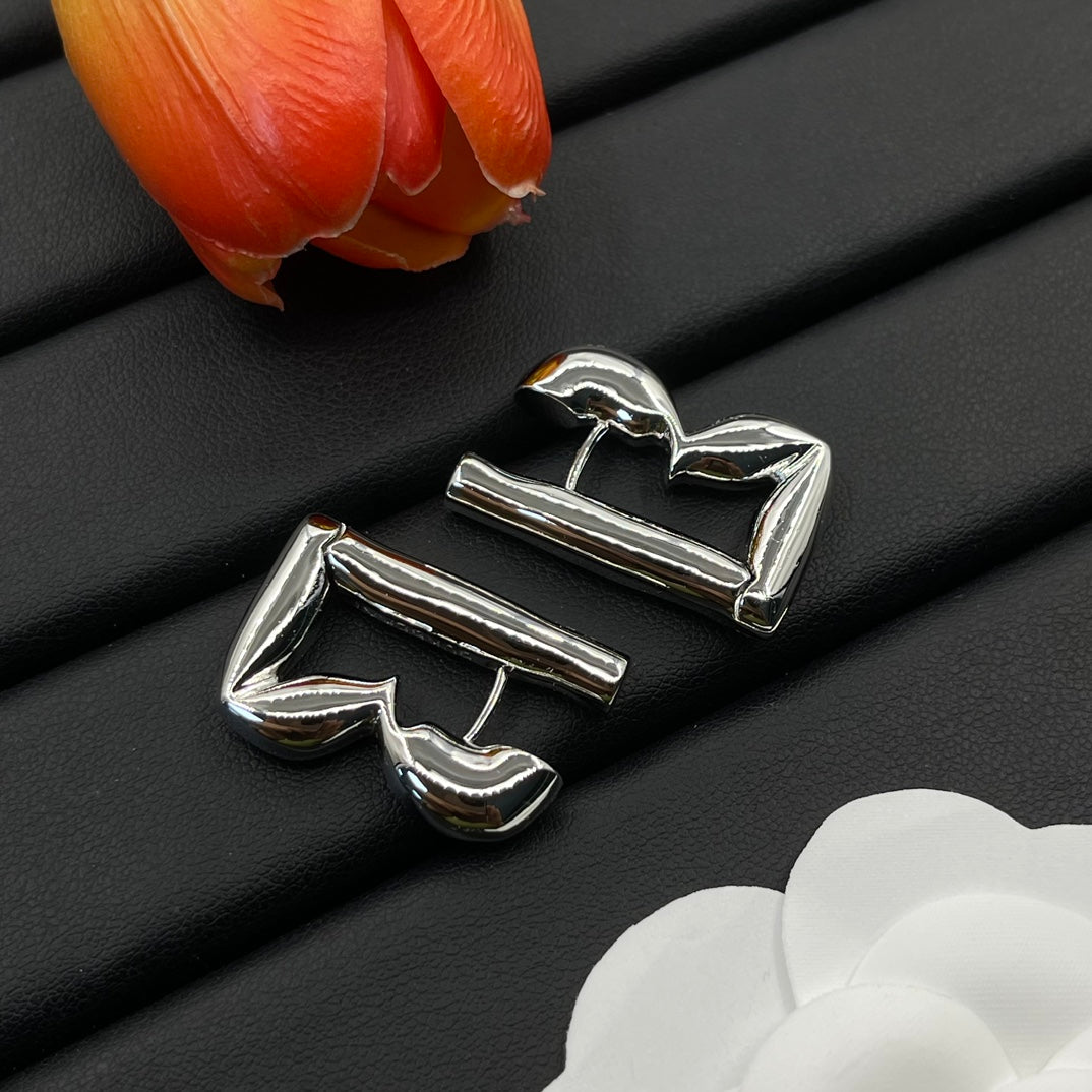 Burberry square B monogram stud earrings in Silver Tone, detail view 10