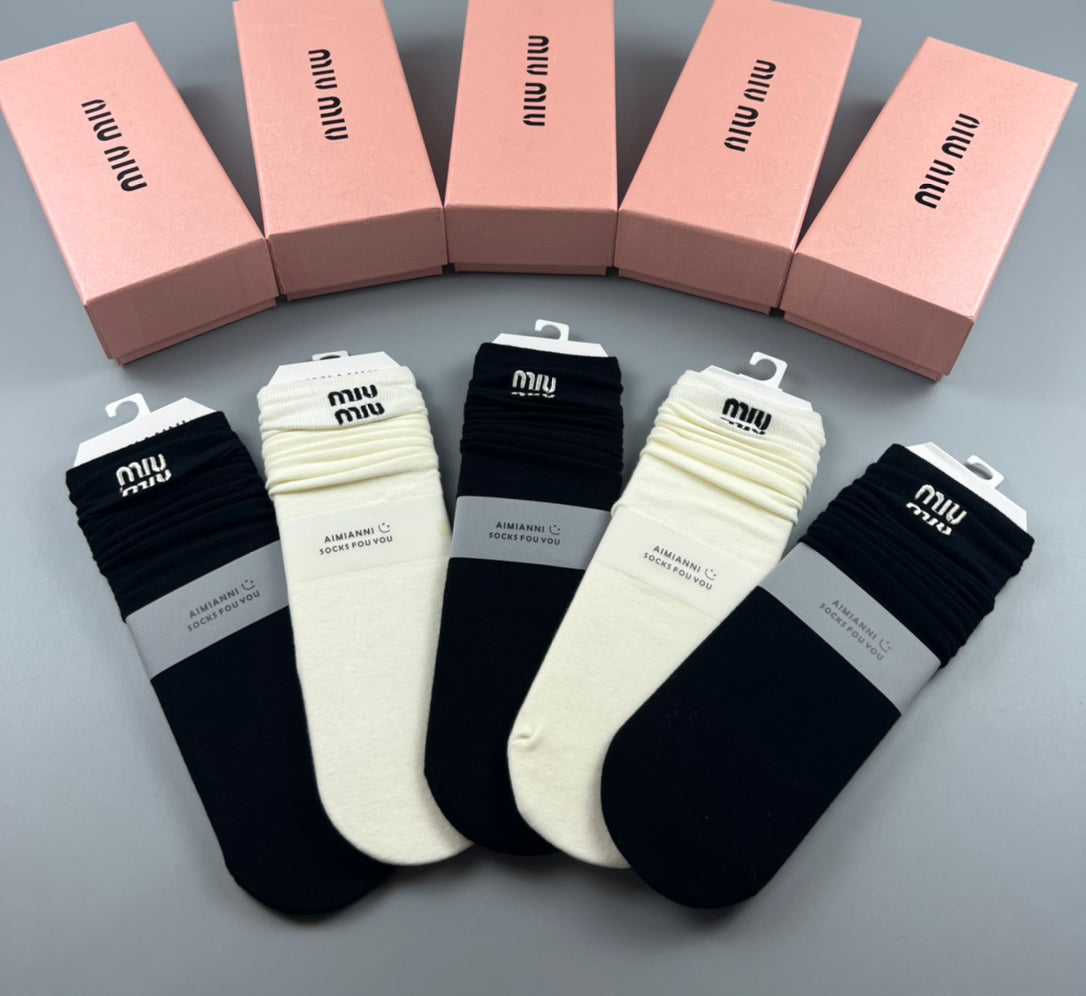Miu Miu Black Cream Broad Footbed Label Bands No-Show Socks, image 2