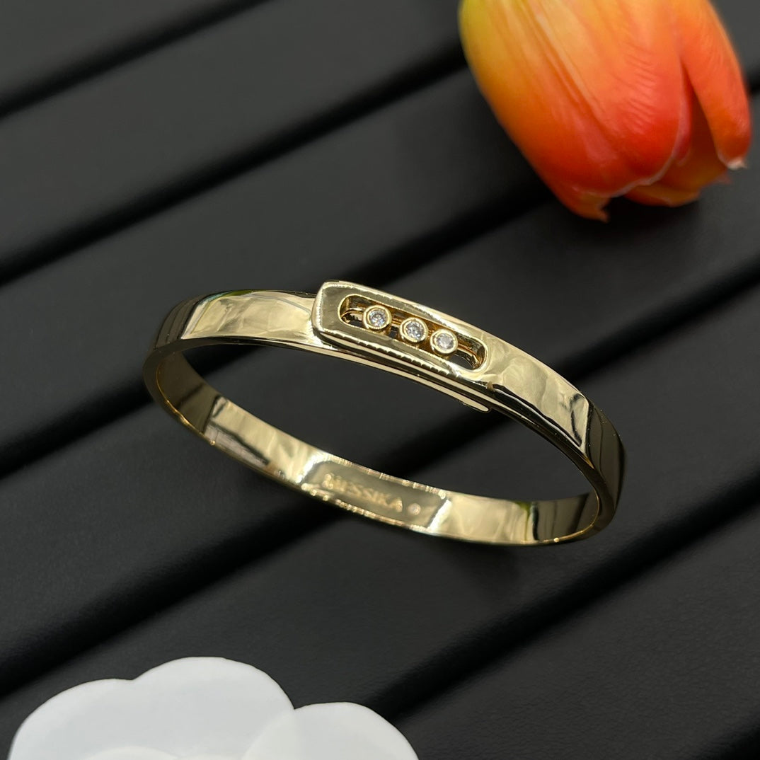 Messika Three-Stone Bar bracelet in Rose Gold Tone, detail view 3