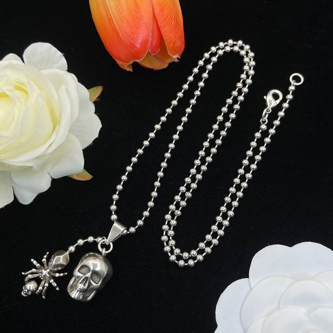 Alexander McQueen Crystal Bee Pendant necklace in Silver Tone, detail view 5