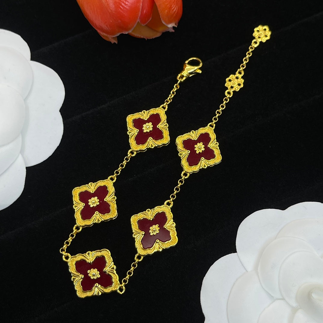 Buccellati square accent station bracelet in Red, detail view 18