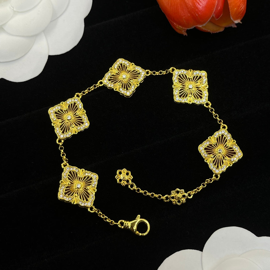 Buccellati square accent station bracelet in Red, detail view 19