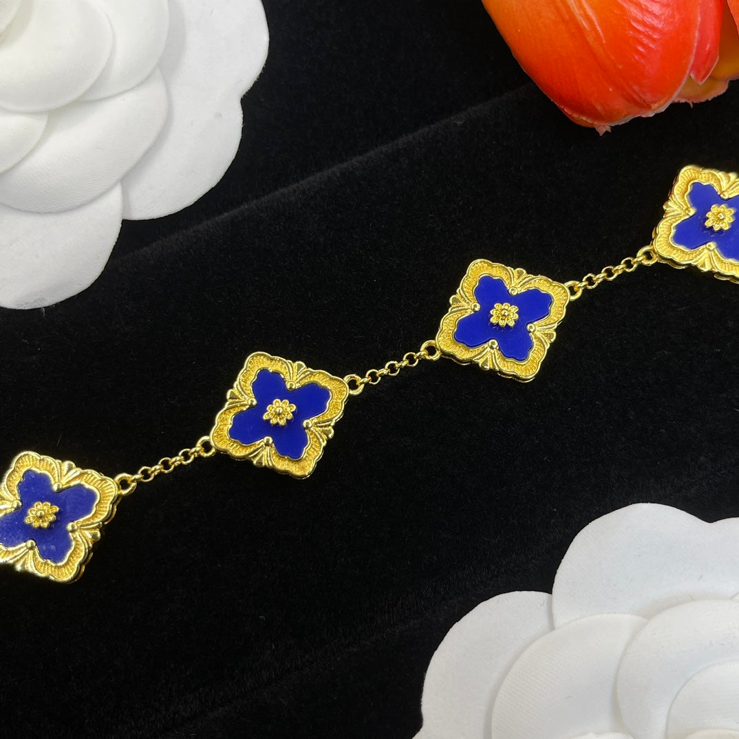 Buccellati square accent station bracelet in Blue, detail view 24