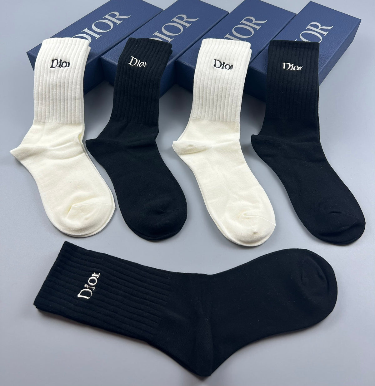 Dior Black Cream Navy Plain Cuffs Crew Socks, image 5