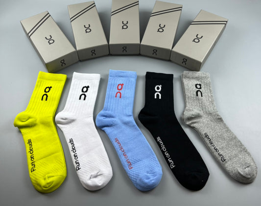 On Neon Yellow Blue Neutral Small Motif Ankle Socks, image 1