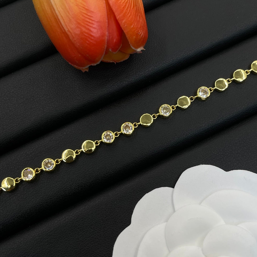 Messika Graduated Crystal Tennis bracelet in Gold Tone, detail view 3