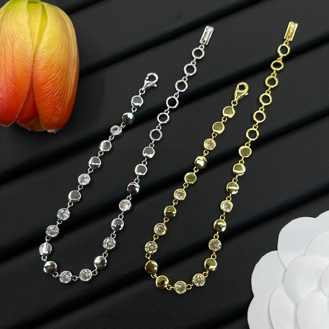 Messika Graduated Crystal Tennis bracelet in Gold Tone, detail view 7