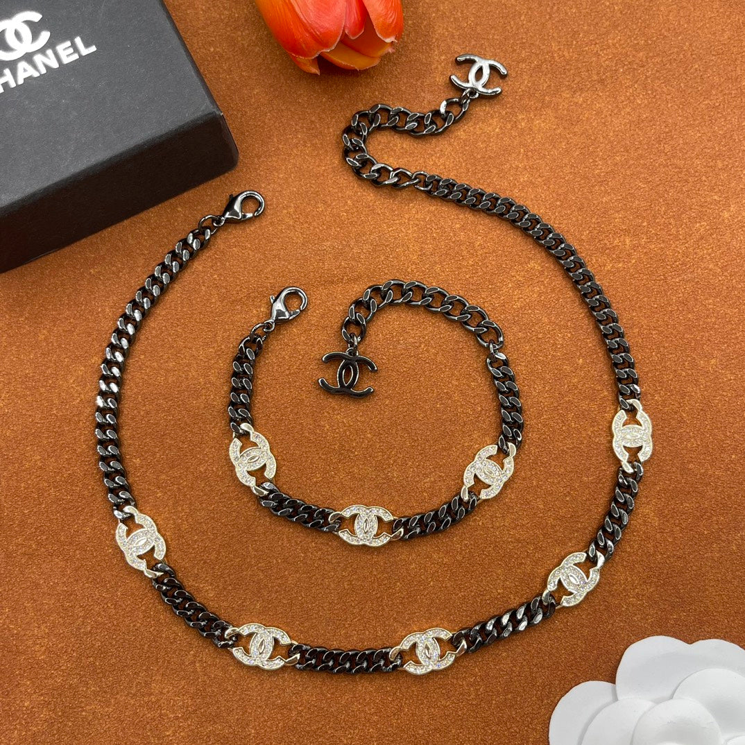 Chanel style bracelets - product photo 7