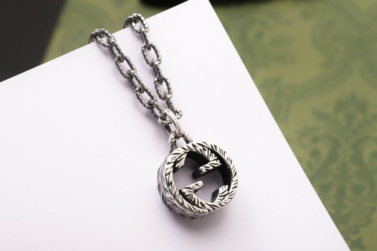 Gucci Distressed Necklace - image 4