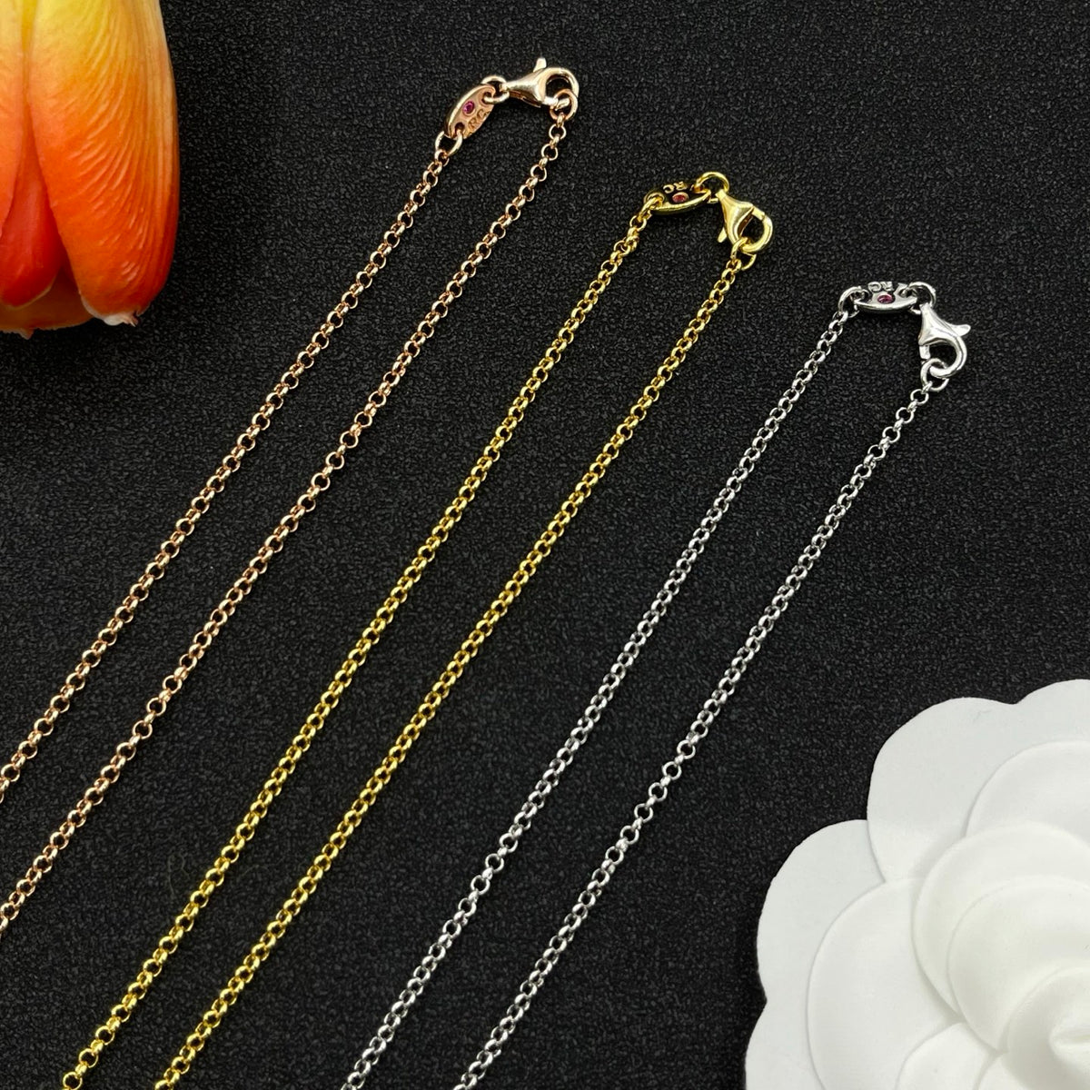Roberto Coin framed clover pendant necklace in Rose Gold Tone, detail view 9