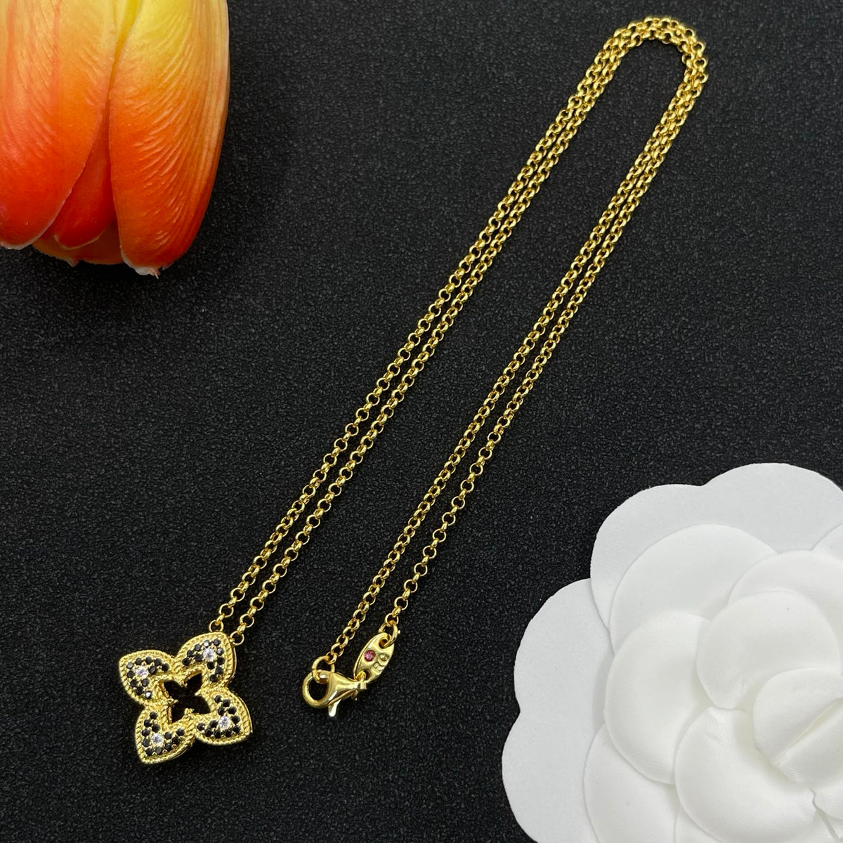 Roberto Coin framed clover pendant necklace in Gold Tone, detail view 12