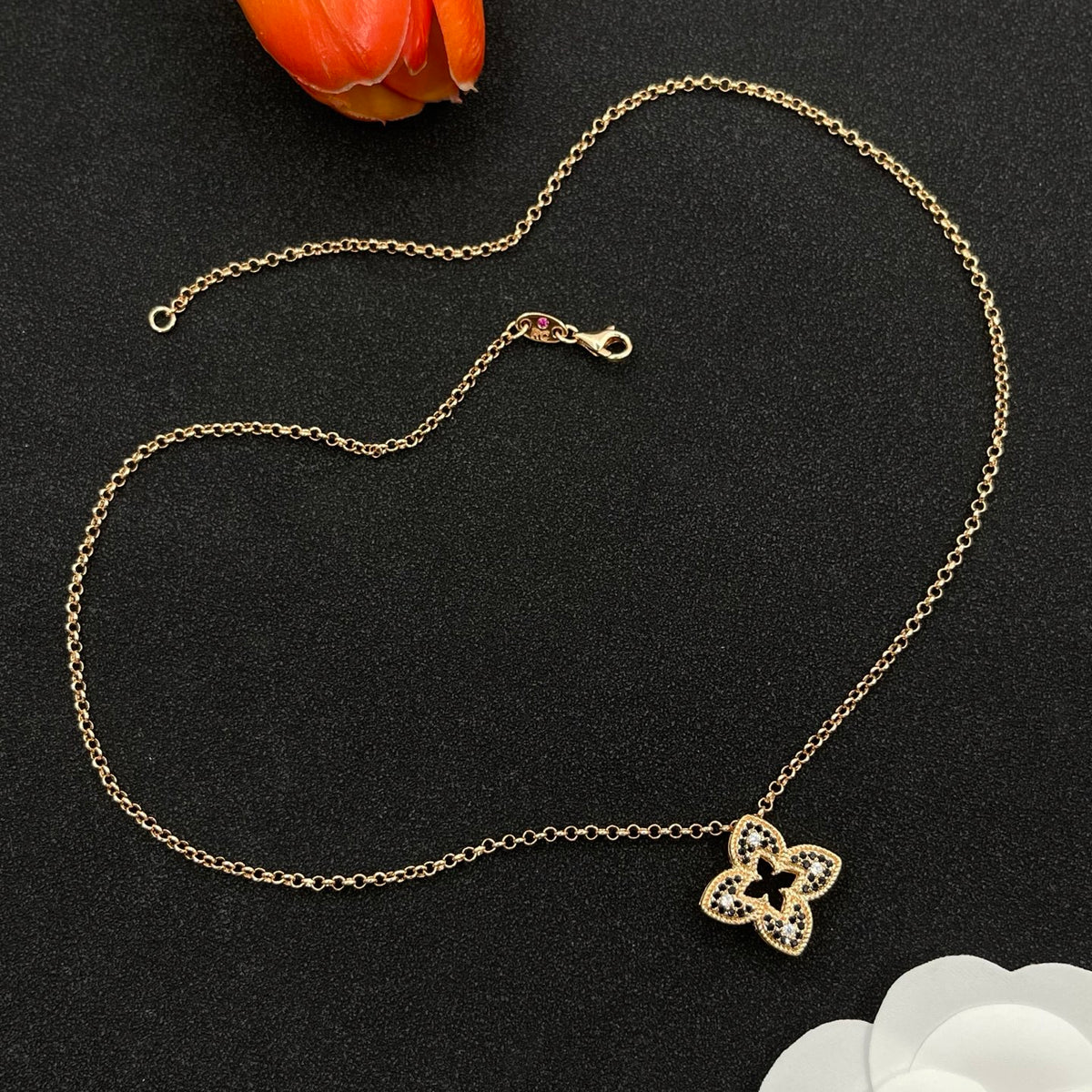 Roberto Coin framed clover pendant necklace in Rose Gold Tone, detail view 4