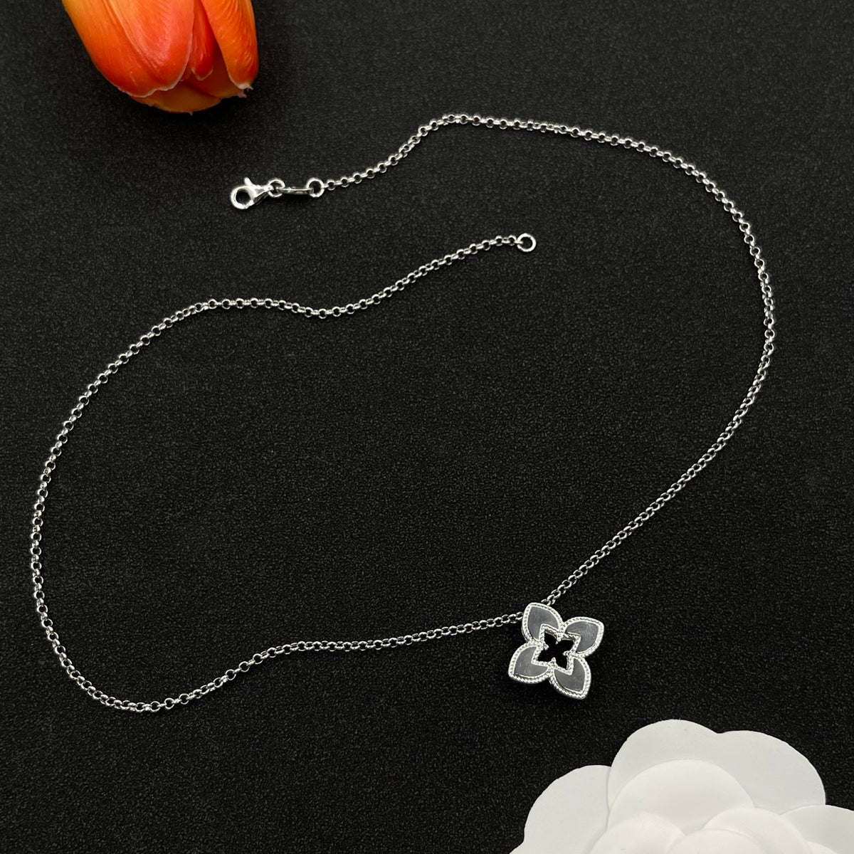 Roberto Coin small clover pendant necklace in Silver Tone, detail view 16