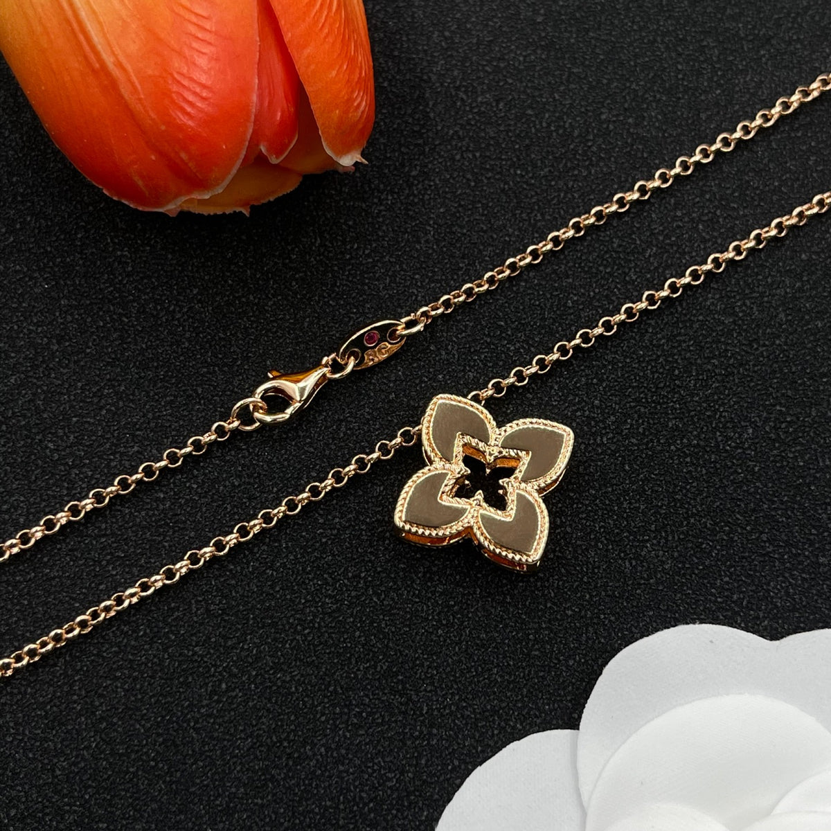 Roberto Coin small clover pendant necklace in Rose Gold Tone, detail view 2