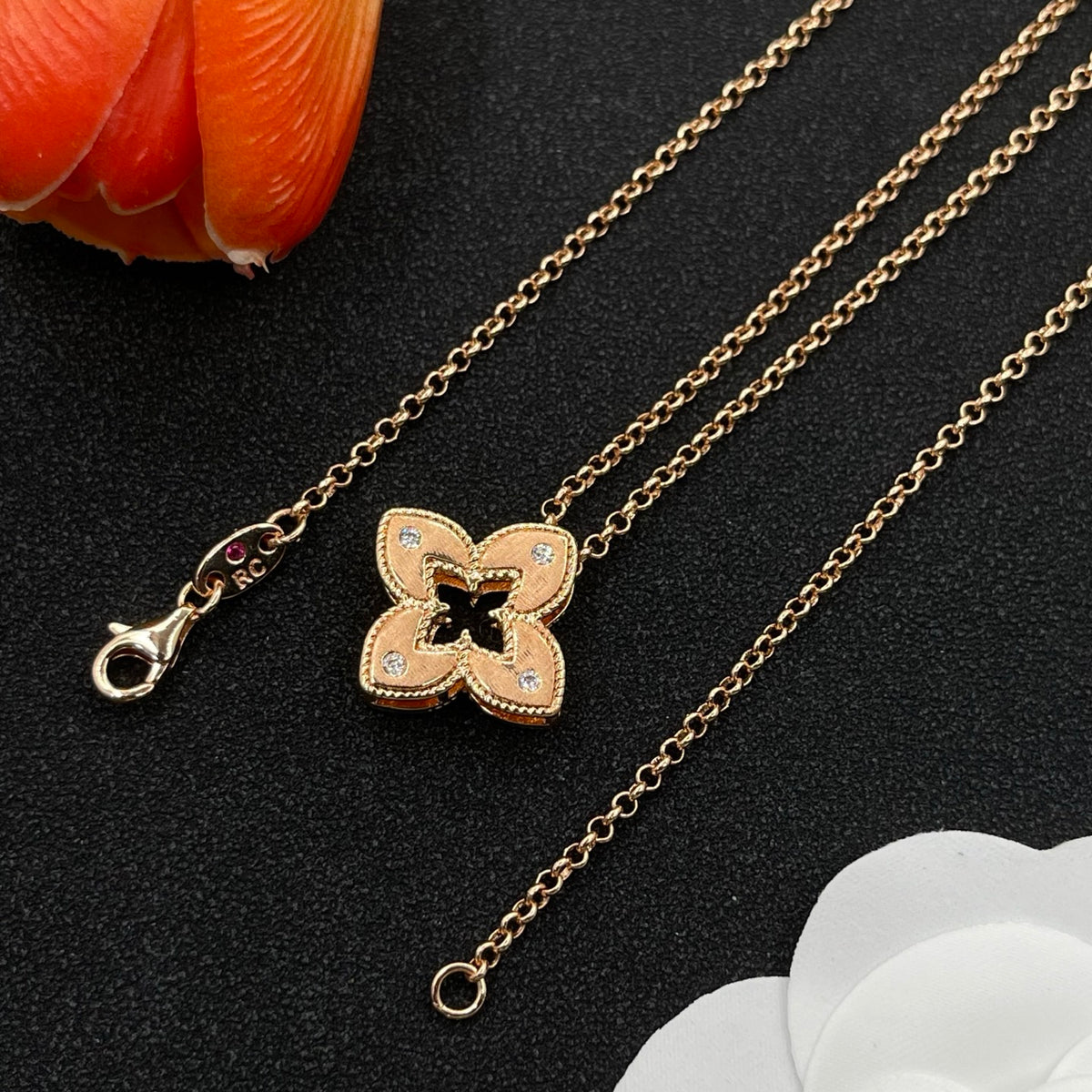 Roberto Coin small clover pendant necklace in Rose Gold Tone, detail view 6