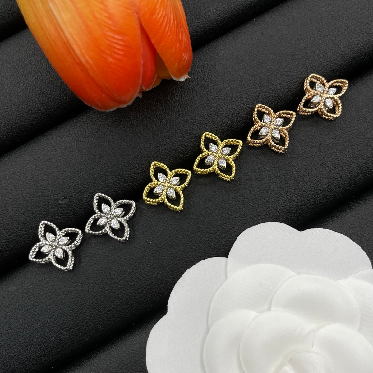 Roberto Coin open clover stud earrings in Rose Gold Tone, detail view 7