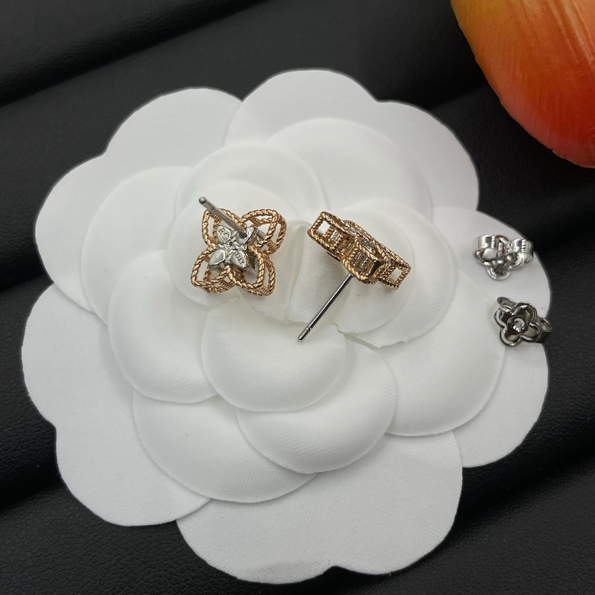 Roberto Coin open clover stud earrings in Rose Gold Tone, detail view 5