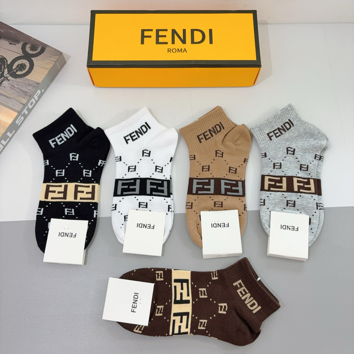 Fendi Black Cream Brown Broad Letter Bands Crew Socks, image 5