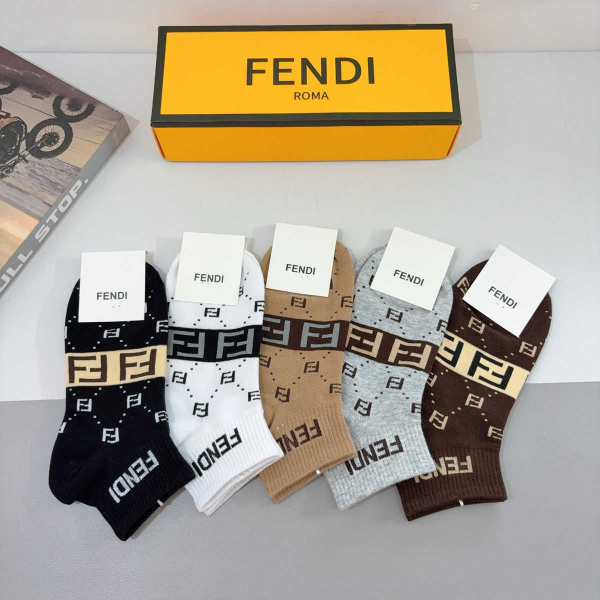 Fendi Black Cream Brown Broad Letter Bands Crew Socks, image 4