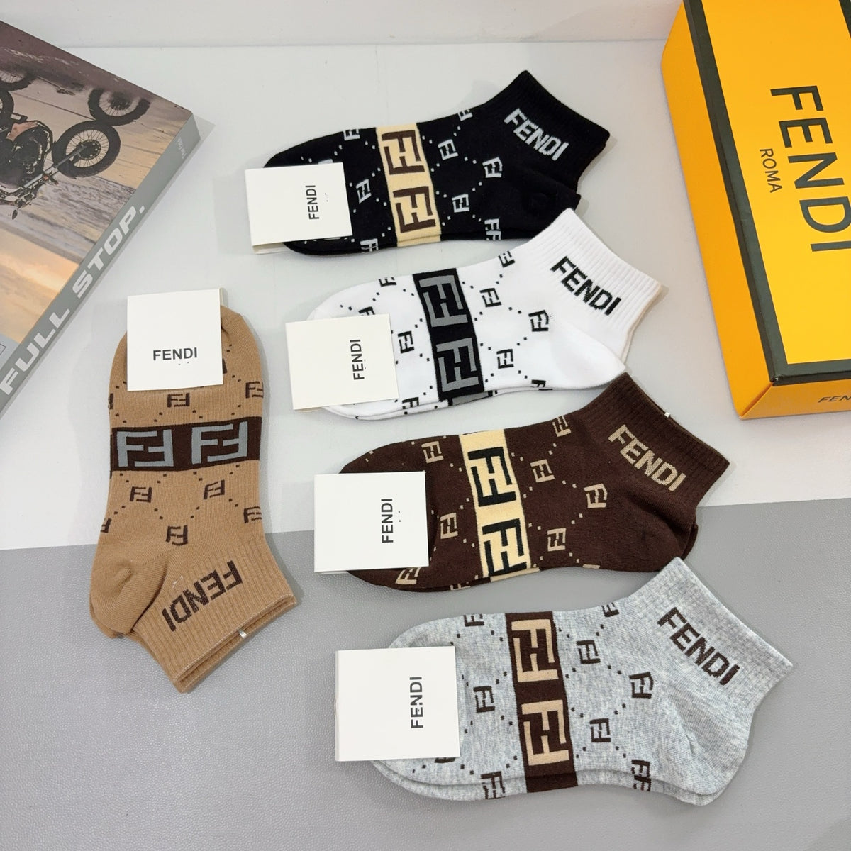 Fendi Black Cream Brown Broad Letter Bands Crew Socks, image 8