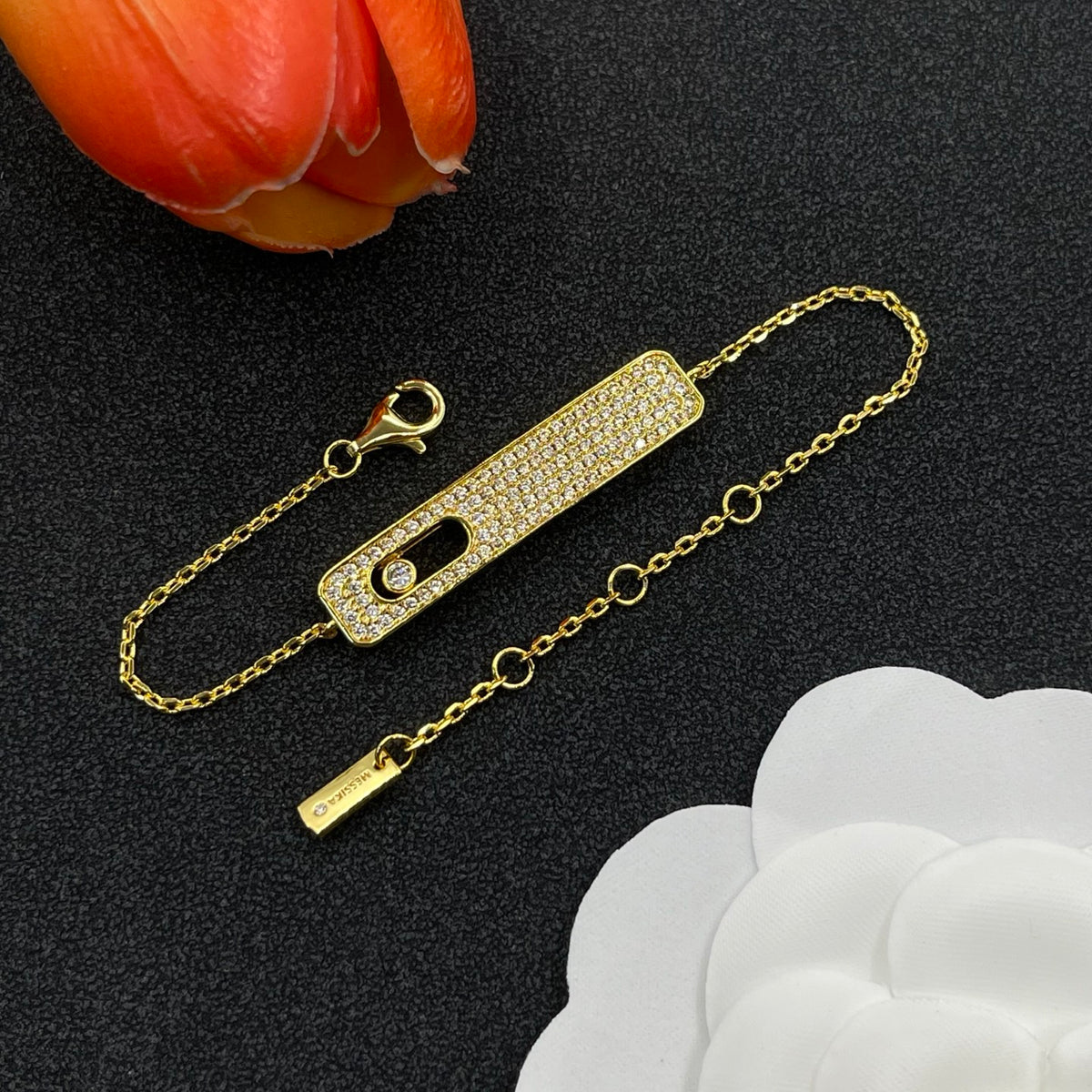 Messika Fine Long Bar Chain bracelet in Gold Tone, detail view 5