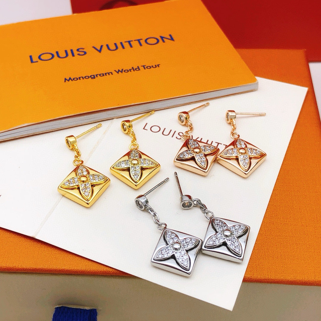 Louis Vuitton Tassel Silver-Tone Stud Earrings – Style 02 - image 7