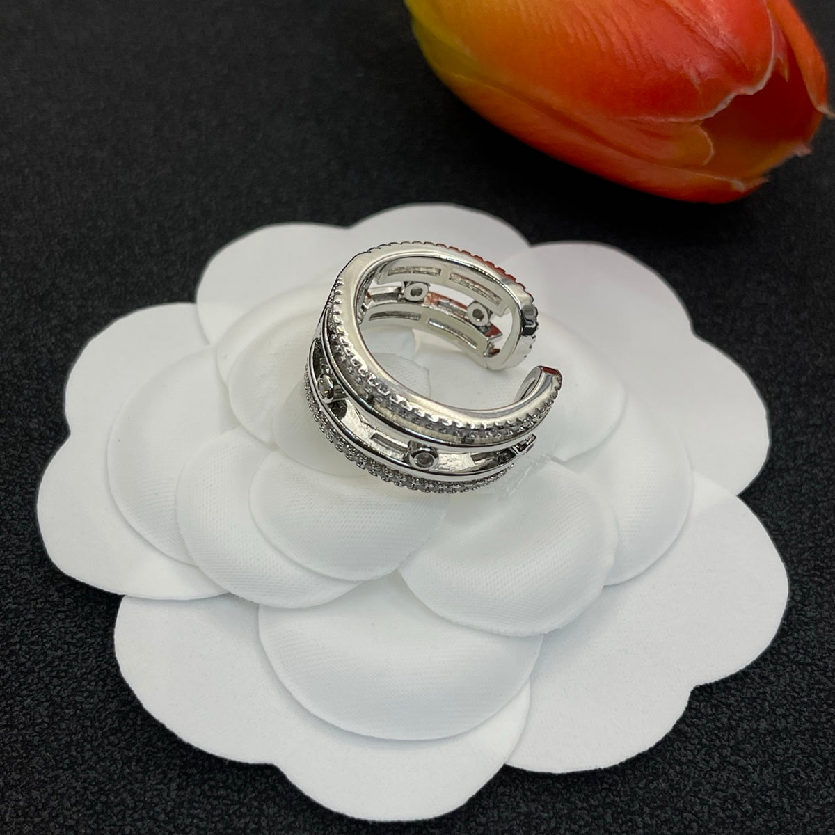 Messika Open Link Signet ring in Silver Tone, detail view 12