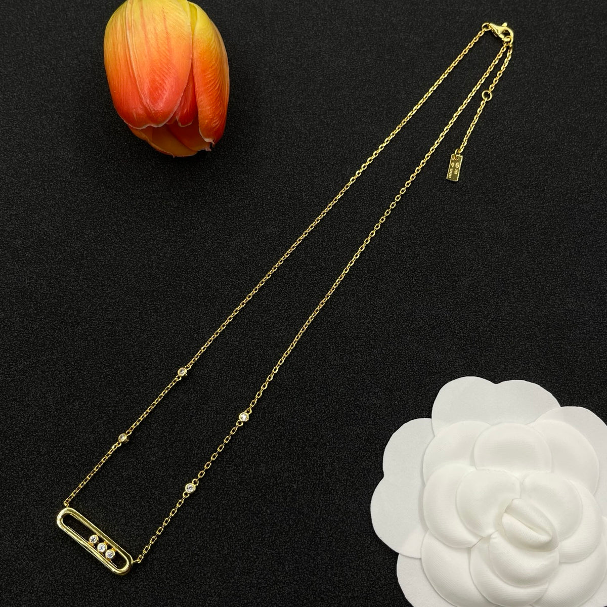 Messika Black Accent Link Pendant necklace in Gold Tone, detail view 2