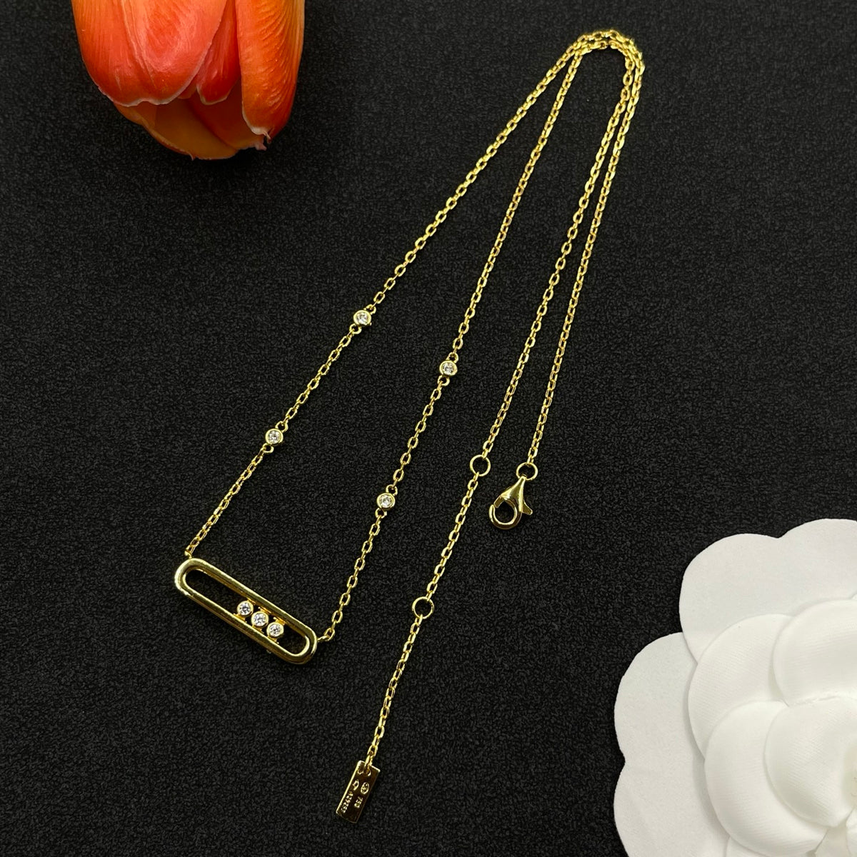 Messika Black Accent Link Pendant necklace in Gold Tone, detail view 4