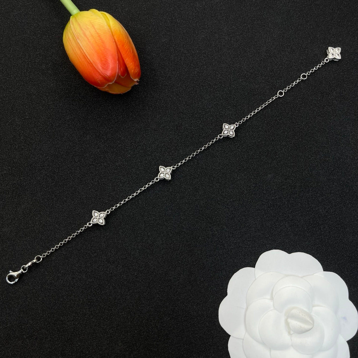 Roberto Coin flower station chain bracelet in Silver Tone, detail view 2