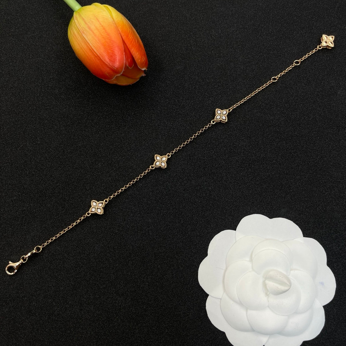 Roberto Coin flower station chain bracelet in Gold Tone, detail view 9