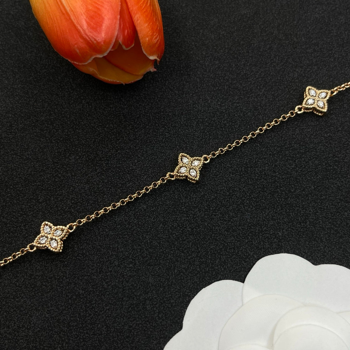 Roberto Coin flower station chain bracelet in Gold Tone, detail view 10